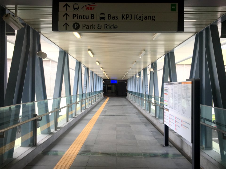 SBK Line Sungai Jernih Concourse to Entrance A 2