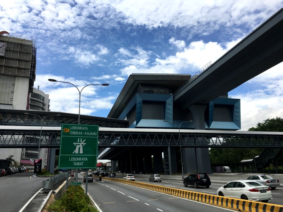 SBK Line Taman Connaught Overall View 2