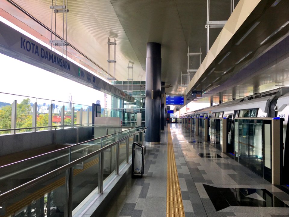 SBK Line Kota Damansara Platform 4