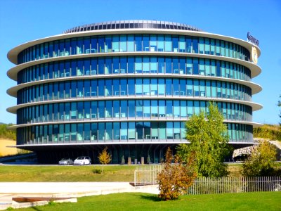 Sarriguren (Egüés) - Parque de la Innovación de Navarra-Enclave Energía y Medio Ambiente, Gamesa II (7)