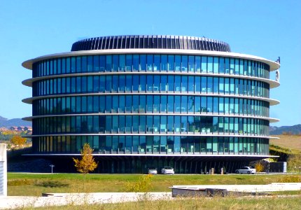 Sarriguren (Egüés) - Parque de la Innovación de Navarra-Enclave Energía y Medio Ambiente, Gamesa II (8)
