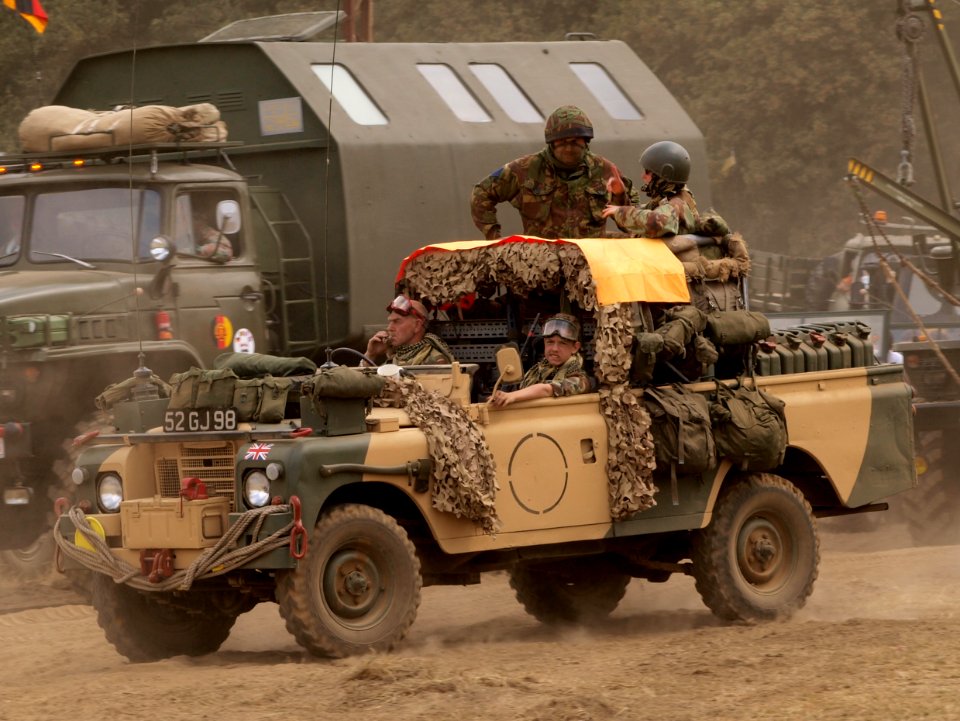 SAS Land Rover, licence registration '52 GJ98'