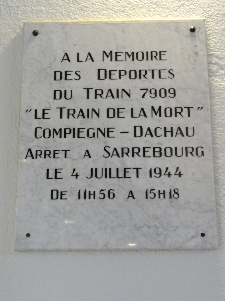 Sarrebourg (Moselle) gare plaque train de la mort 1944