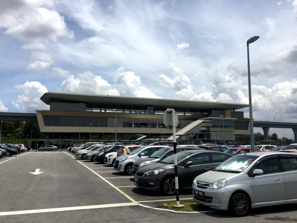 SBK Line Kwasa Sentral Park and Ride 3
