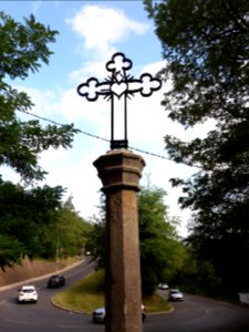 Sathonay-Village - Montée du Village, croix (1)