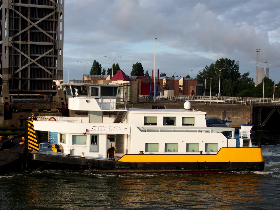 Savanna II - ENI 02320353 leaving Berendrechtlock, Port of Antwerp pic2