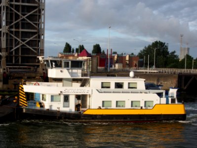 Savanna II - ENI 02320353 leaving Berendrechtlock, Port of Antwerp pic2