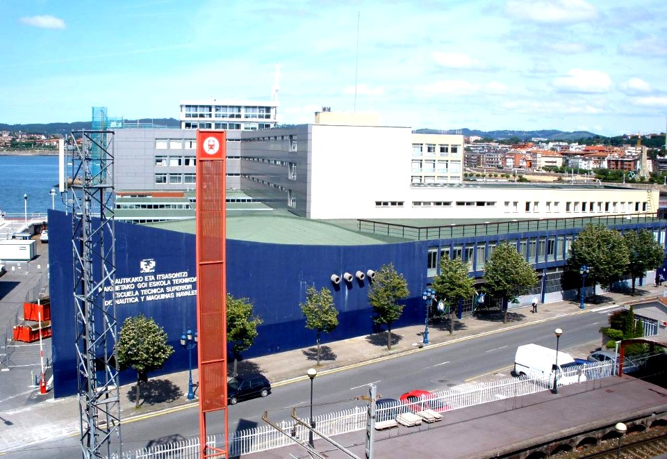 Santurce - E.T.S. de Náutica y Máquinas Navales (UPV-EHU)