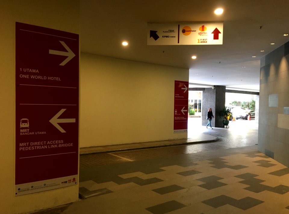 SBK Line Bandar Utama Entrance B 13