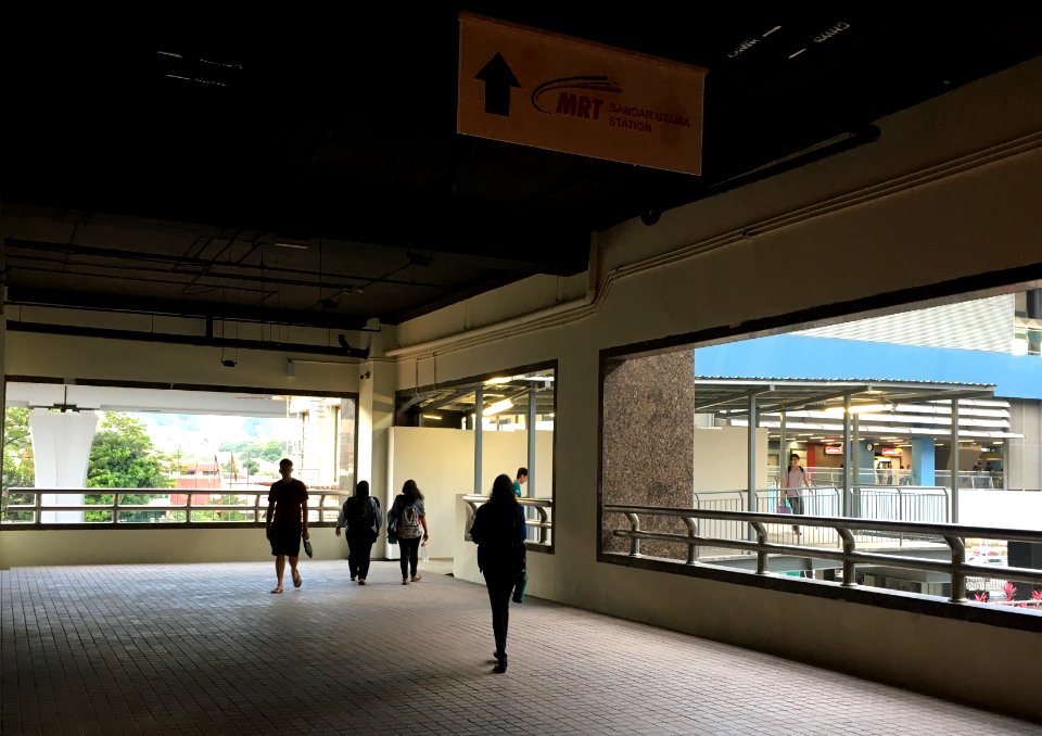 SBK Line Bandar Utama Entrance B 22