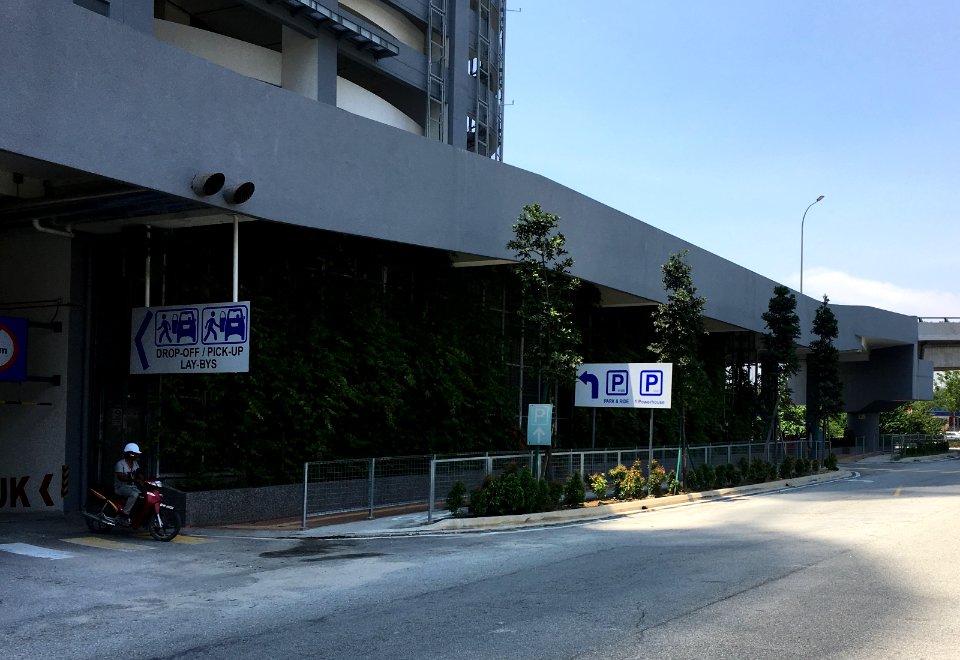 SBK Line Bandar Utama 1Powerhouse Entrance from Persiaran Bandar Utama 1a