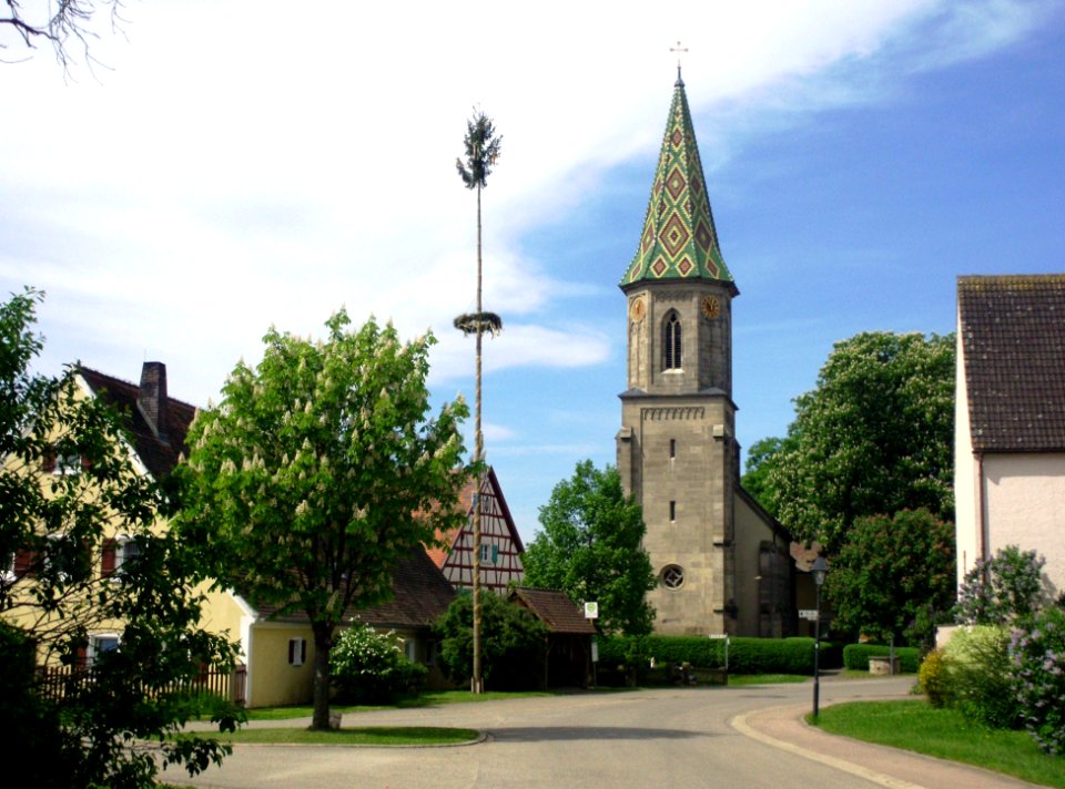 Sausenhofen 2012-05-11 (22-2)