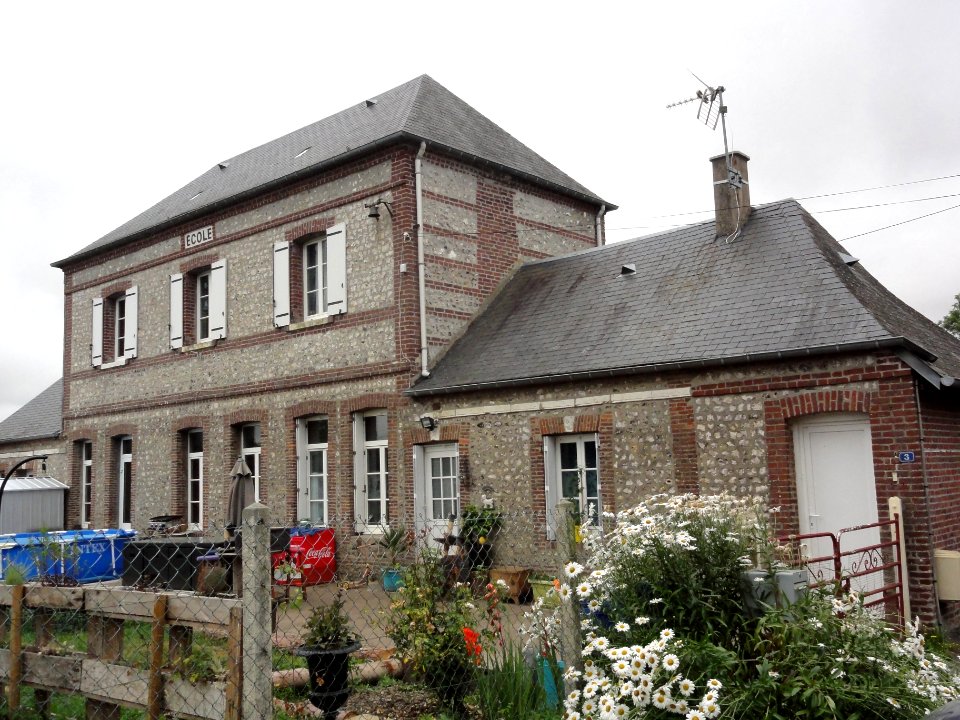Sausseuzemare-en-Caux (Seine-Mar.) ancienne école