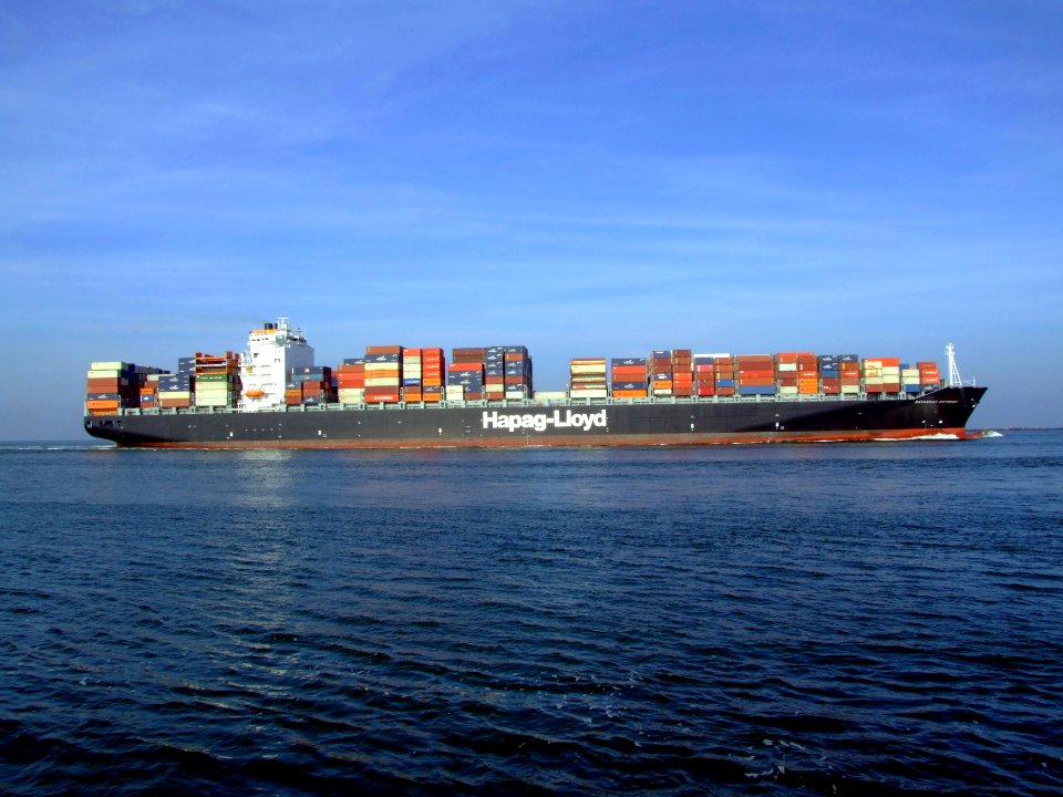 Savannah Express p9 approaching Port of Rotterdam, Holland 18-Jan-2005