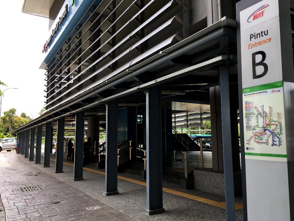 SBK Line Taman Tun Dr Ismail Entrance B 2