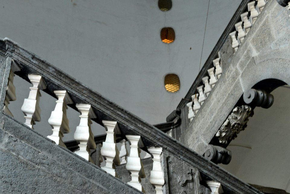 Scalinata - Palazzo Serra di Cassano - Naples (2016) 01