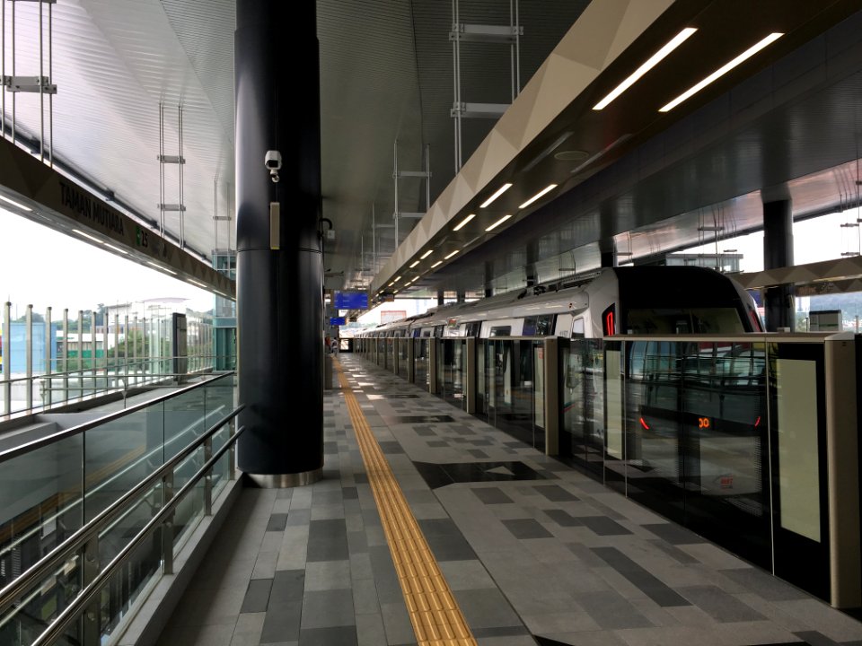 SBK Line Taman Mutiara Platform 1