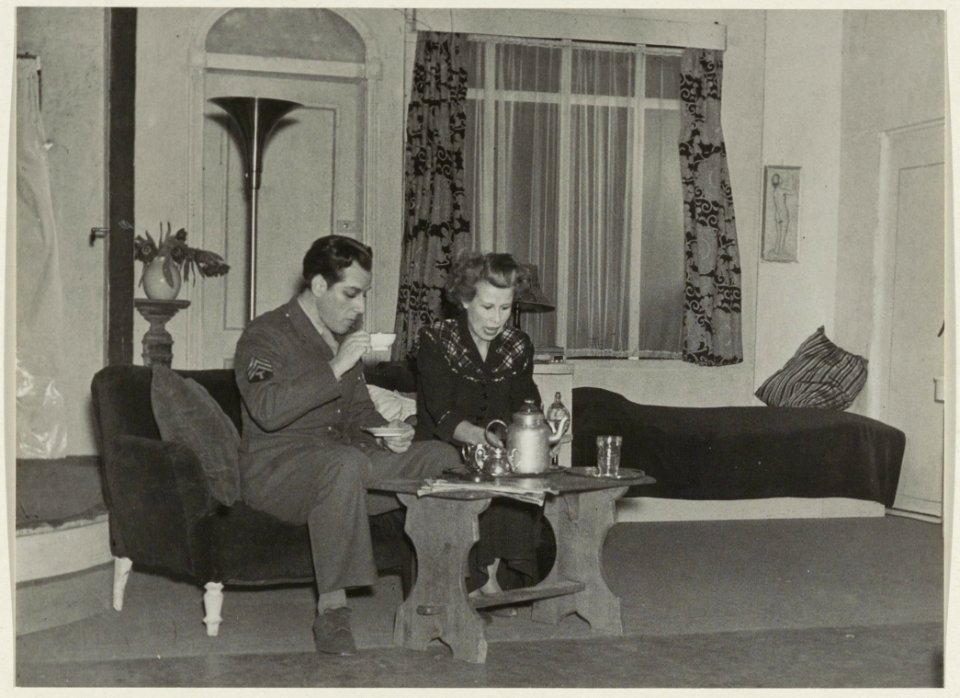 Scène uit Als de tortel roept, met Ko van Dijk en Mary Dresselhuys. NL-HlmNHA 54004759