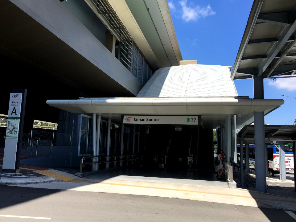 SBK Line Taman Suntex Entrance A 1
