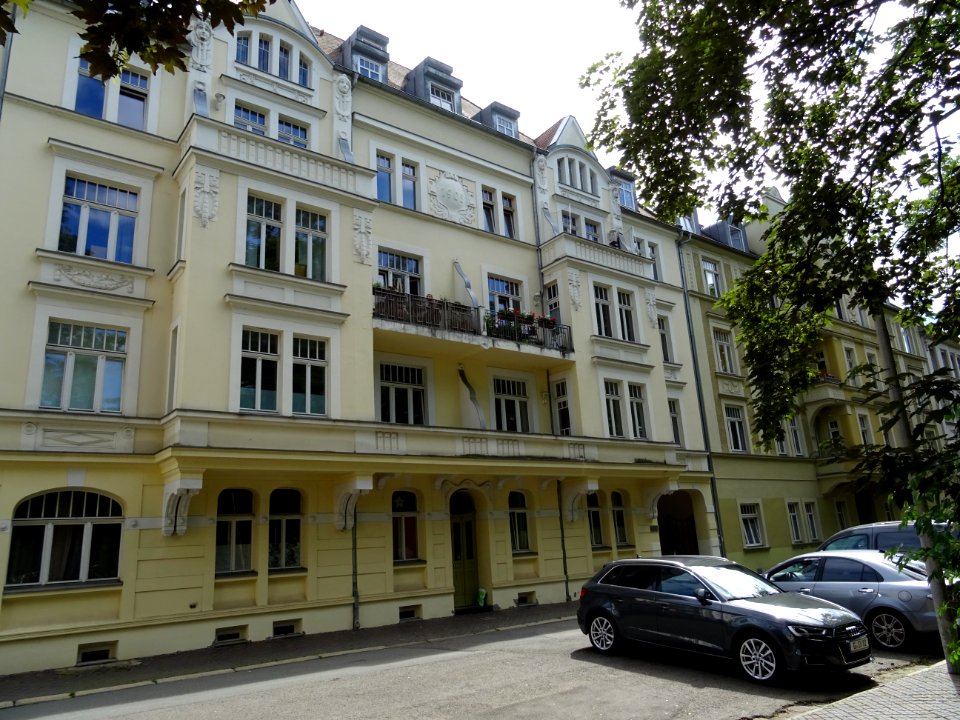 Schmelzhüttenstraße 33