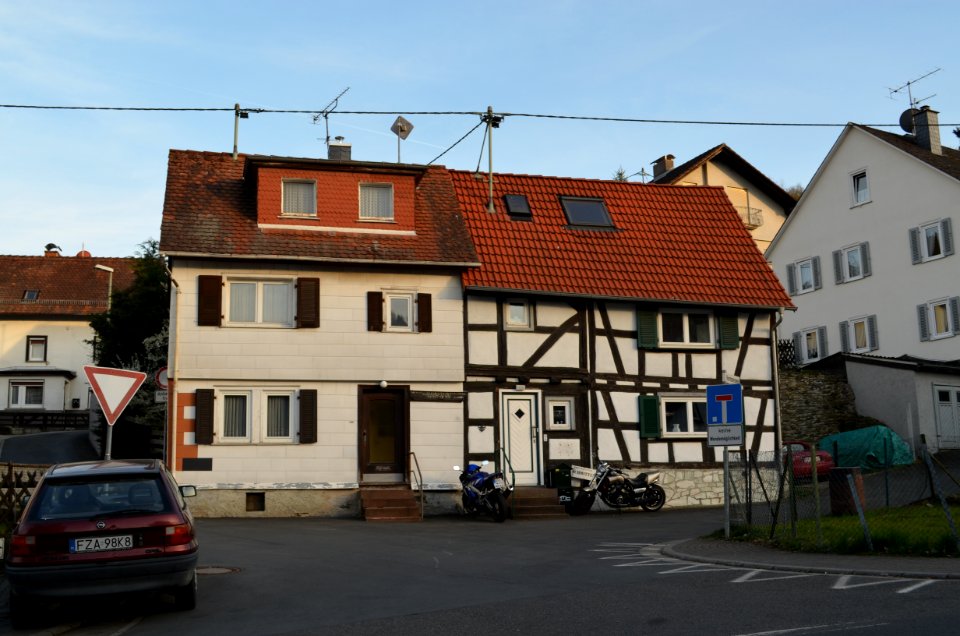 Schmitten, Hermannsweg 1-2