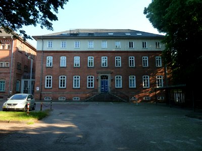 Schlossplatz-6