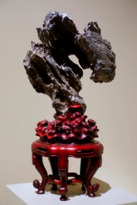 Scholar's rock, China, Qing dynasty, 1700s AD, limestone and calcite - Portland Art Museum - Portland, Oregon - DSC08451