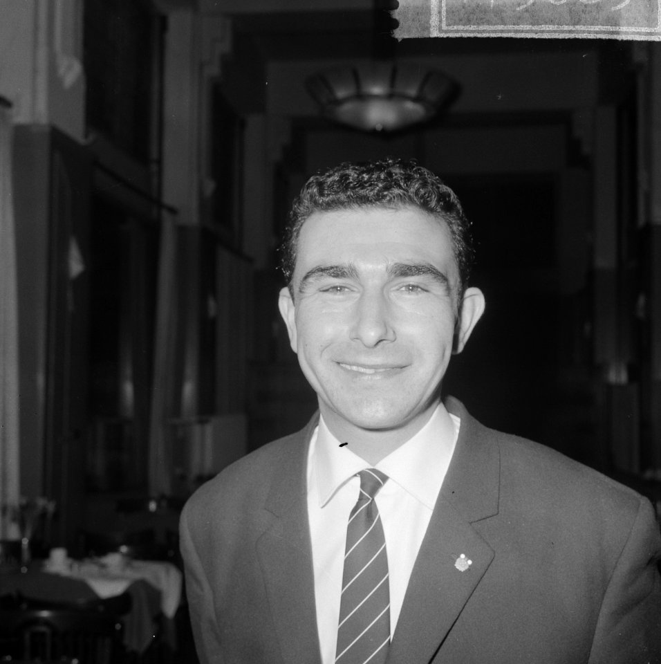Scholten kampioen van Nederland 1965 kader 712 te Groningen (kop), Bestanddeelnr 917-3683