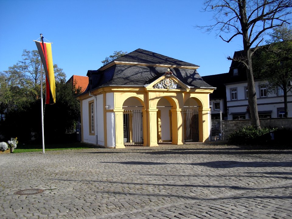Schlosswache Schloss Neuhaus-2