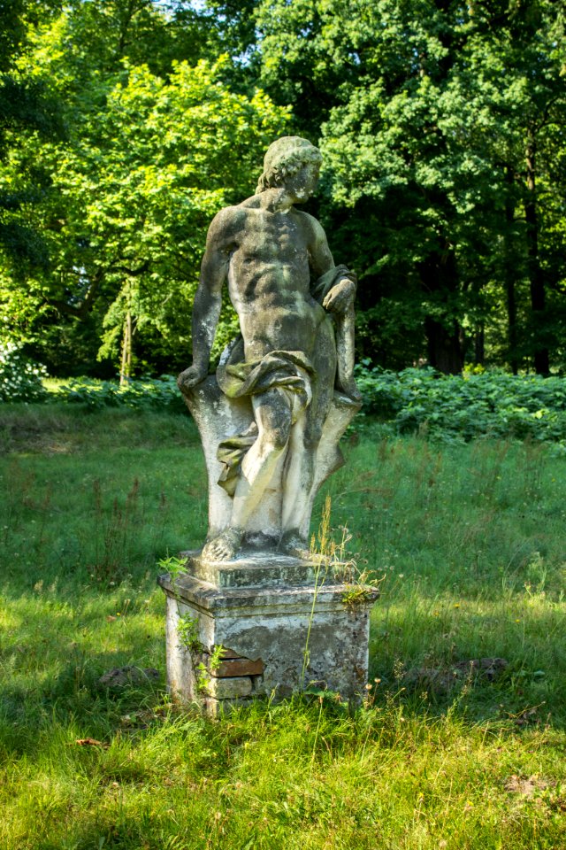 Schloss Uhyst Sandsteinfigur (2)