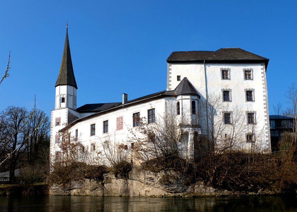 Schloss Pertenstein Blick von Osten
