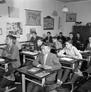 Scholen, lokalen, leerlingen, lagere landbouwschool, Bestanddeelnr 165-0201