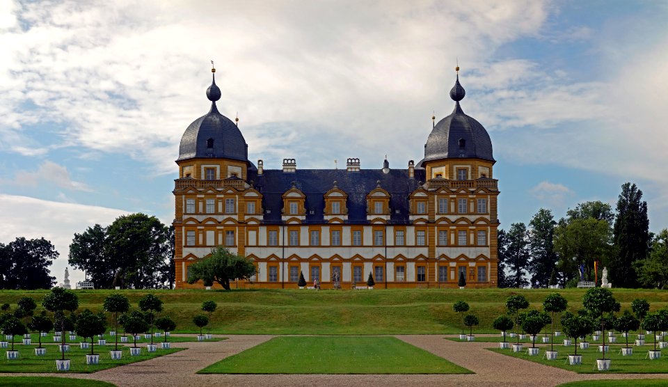 Schloss Seehof, 2