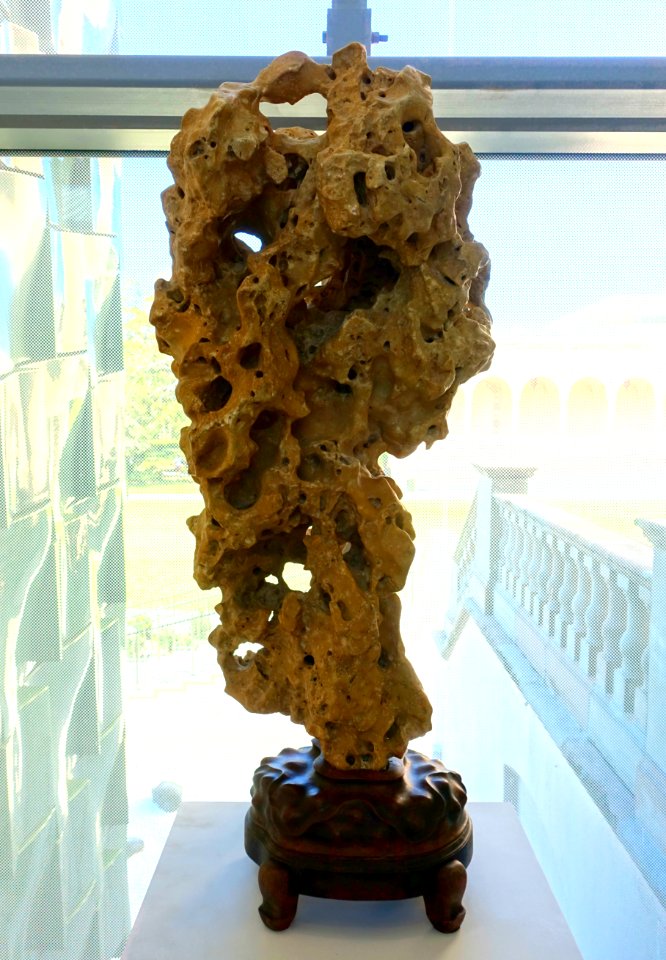 Scholar's rock, China, limestone - John and Mable Ringling Museum of Art - Sarasota, FL - DSC00706