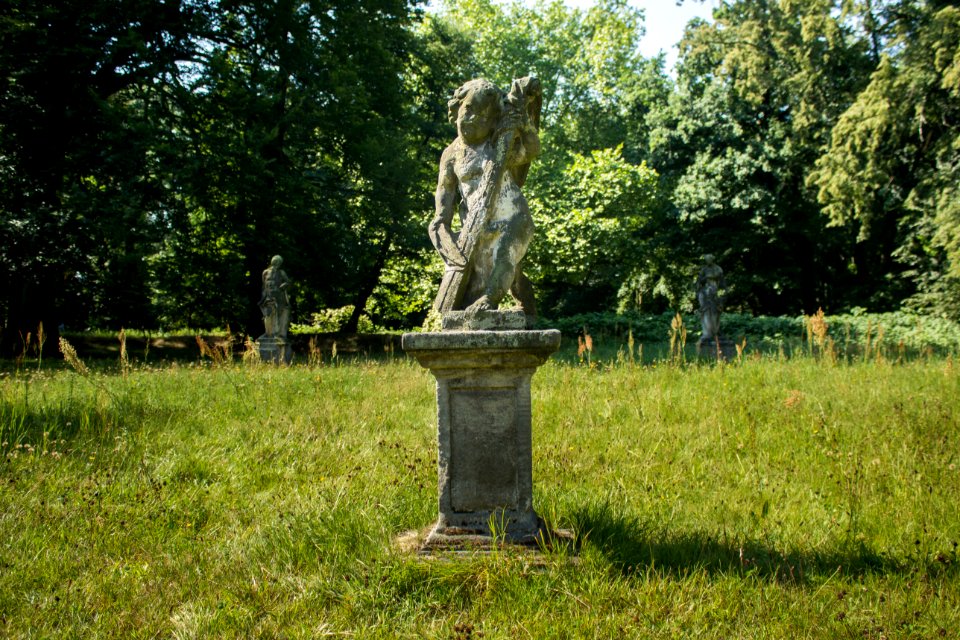 Schloss Uhyst Sandsteinfiguren