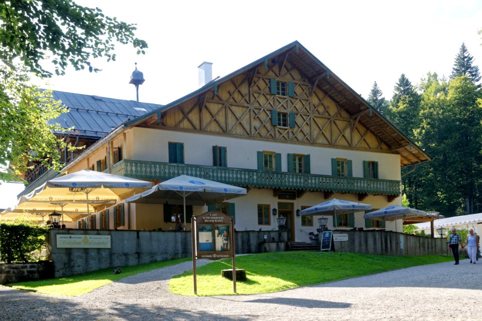 Schlosshotel Linderhof bjs190903-01