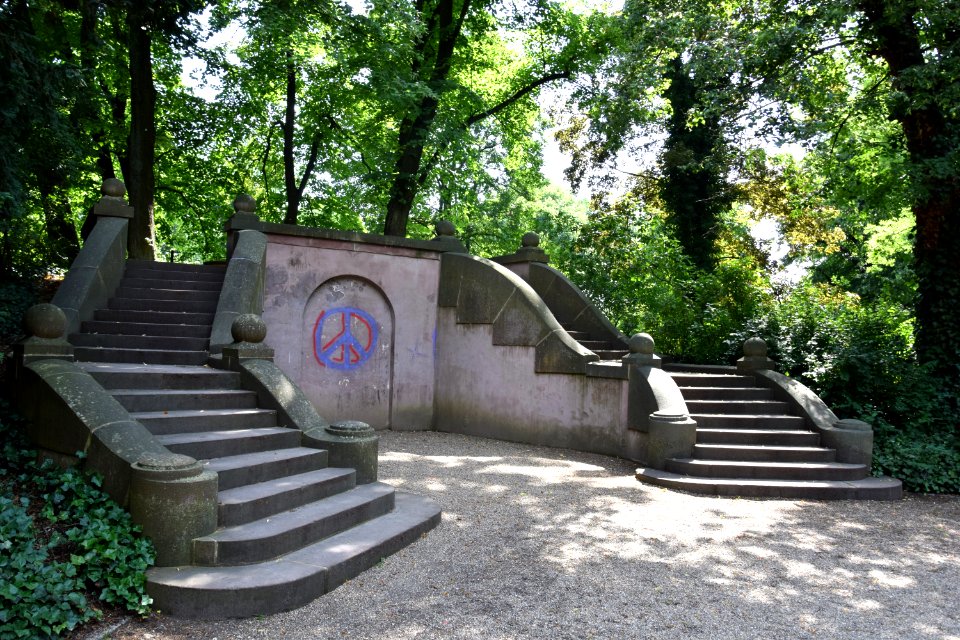 Schlosspark Biesdorf Staffage Treppen