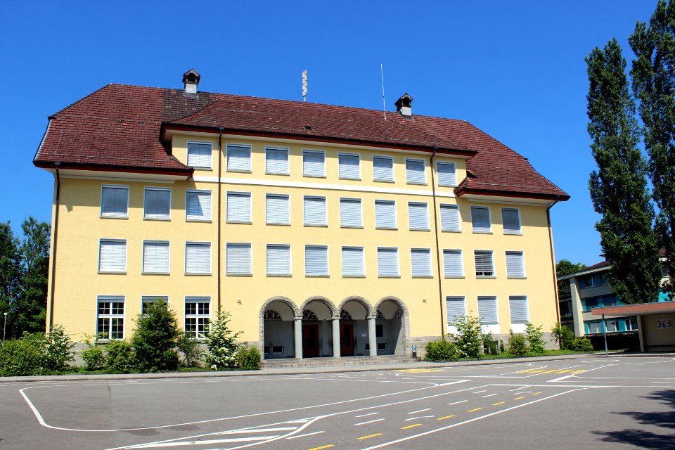 Schulhaus Littau Dorf - Luzern - 010