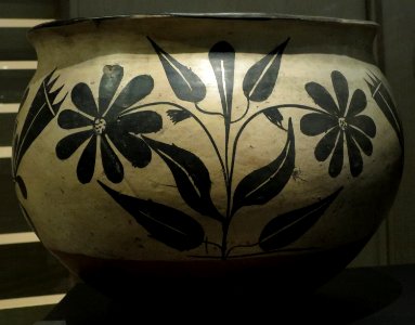 Santo Domingo (Kewa Pueblo) bowl, early 1900s, Heard Museum