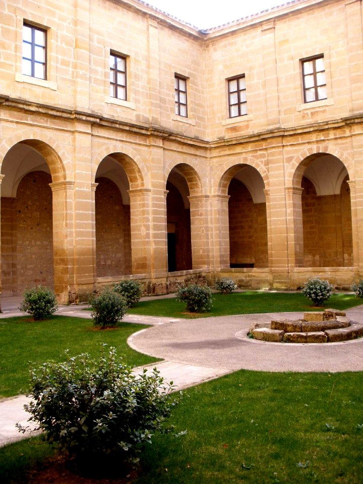 Santo Domingo de la Calzada - Parador de Santo Domingo Bernardo de Fresneda (Ex Convento de San Francisco) 11