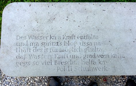Schuhwerk-Stein Schlossgarten Türkheim (02)