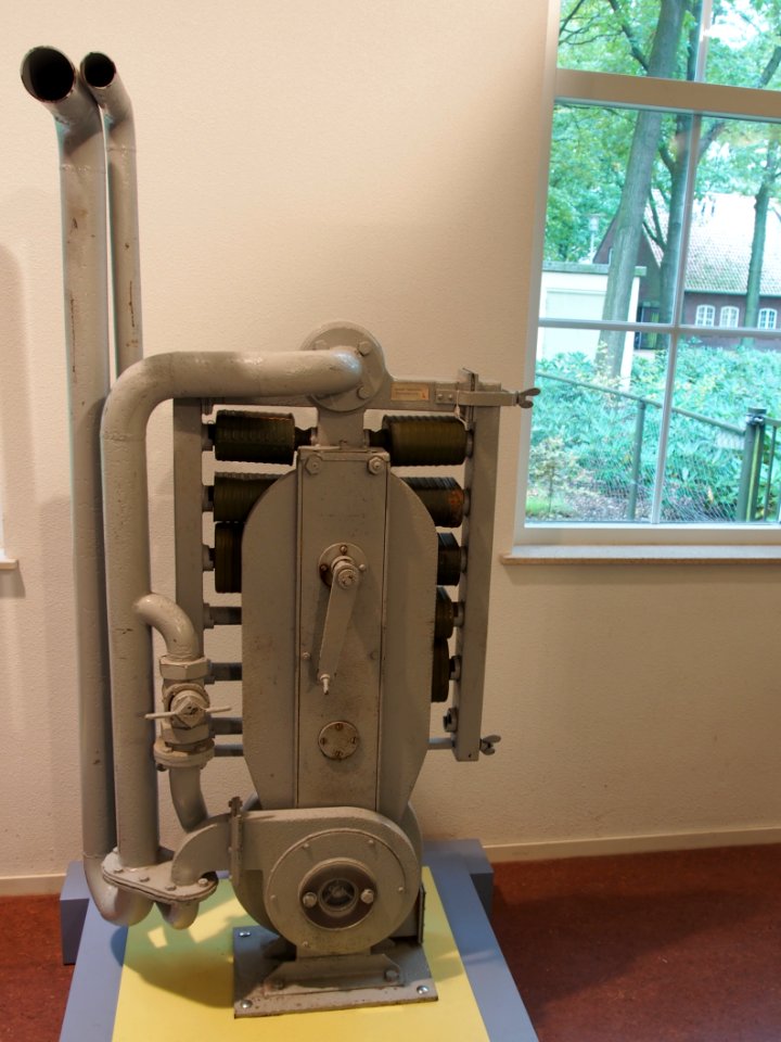 Schuilplaatsgasfilterinstallatie uit 1935, Geniemuseum Vught, foto2