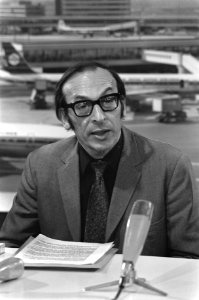 Schrijvers, persconferenties, Emanuel Litvinoff, Bestanddeelnr 923-4502