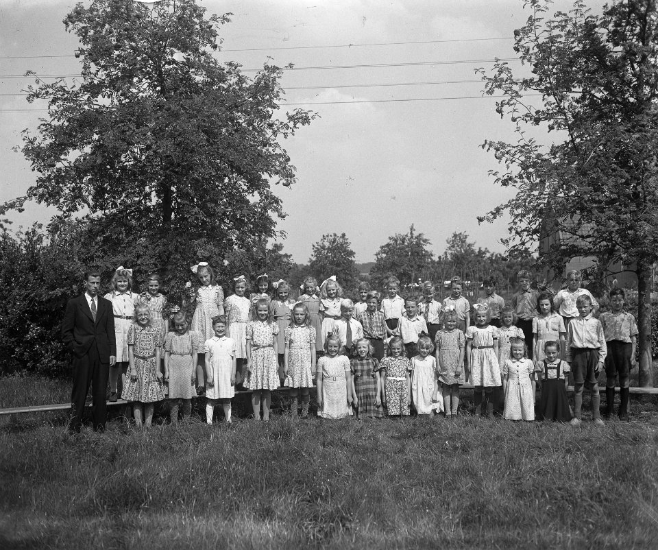 School Hooglanderveen (bij Amersfoort). St. Josephschool , Bestanddeelnr 902-8778