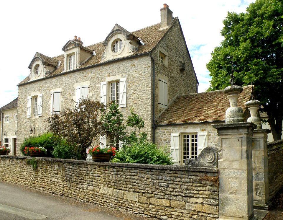 Santenay Rue des Petits Sentiers 3