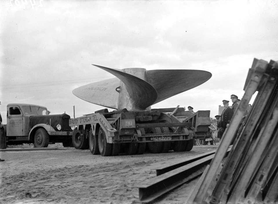 Schroef motorschip Willem Ruys onderweg, Bestanddeelnr 902-4402