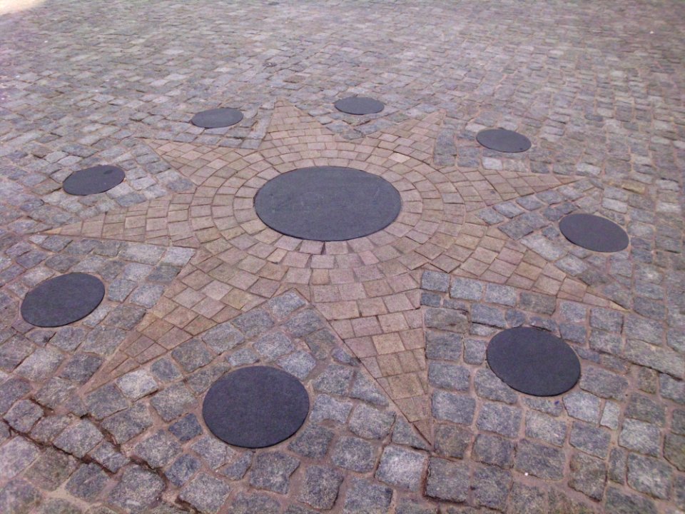 Schuhmarkt Stadtwappen 1
