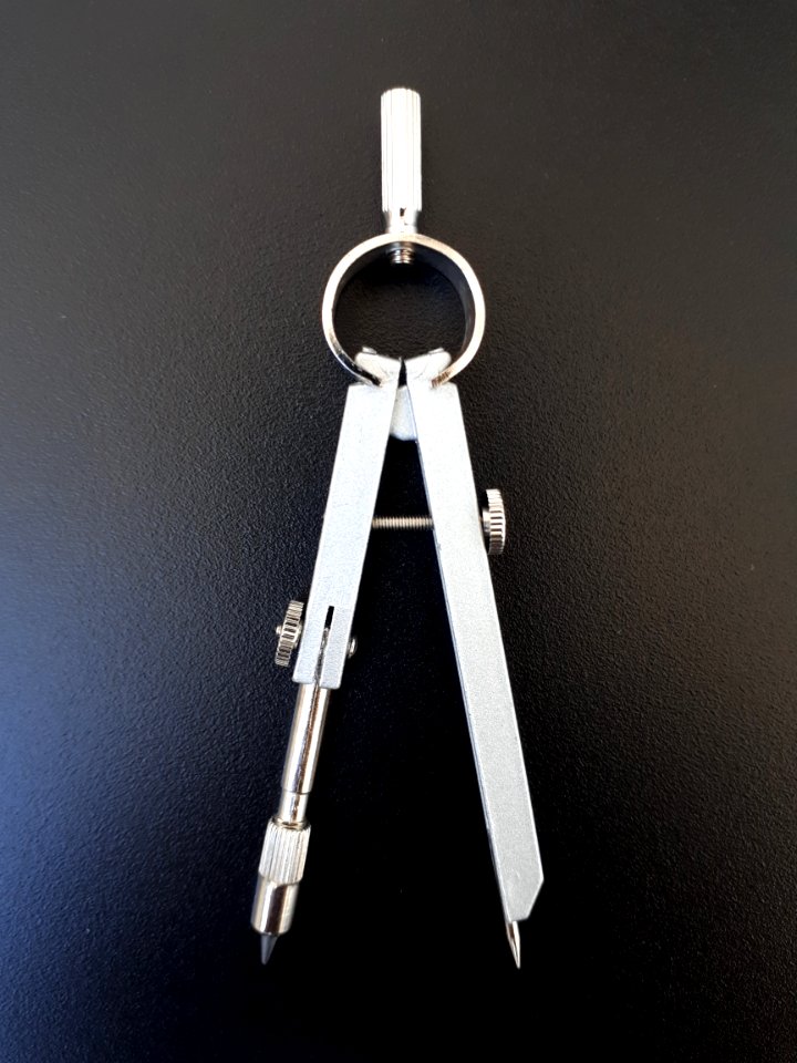 School compass - 9 cm - C