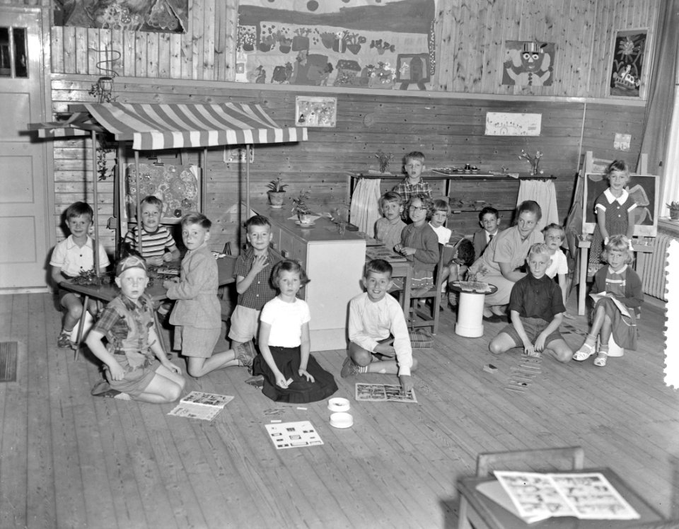 Schoolfotos De Kiekneuzen , Uiterwaardenstraat 60, Bestanddeelnr 907-2090