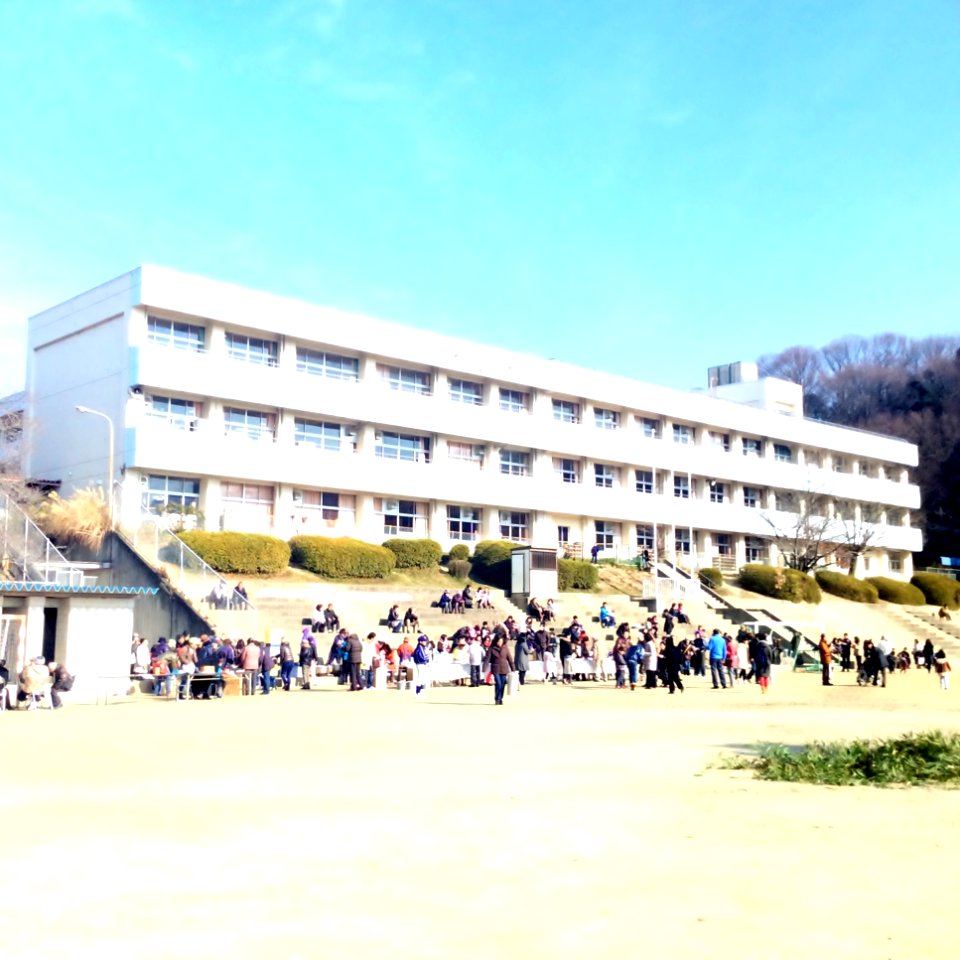 School building of Mayumi Elementary School